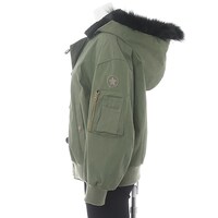 アメリカモデルのアウター。