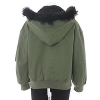 アメリカモデルのアウター。