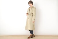 イギリスモデルのアウター着用イメージ。