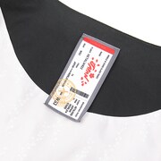 日本モデルのアウター。