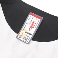 日本モデルのアウター。