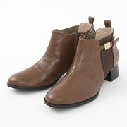 イギリスモデルのシューズ。