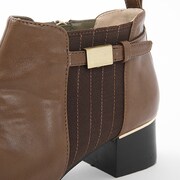 イギリスモデルのシューズ。