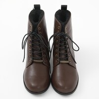 アメリカモデルのシューズ。