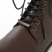 アメリカモデルのシューズ。