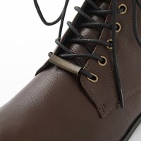 アメリカモデルのシューズ。