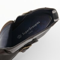 ドイツモデルのシューズ。