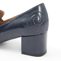 イタリアモデルのシューズ。