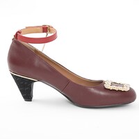 フランスモデルのシューズ。