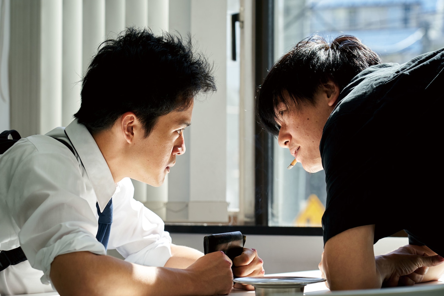 映画「宮本から君へ」より。