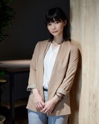 田中真琴扮する朱音優子。