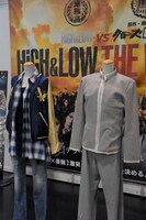 映画「HiGH&LOW THE WORST」で実際に使用された衣装が展示されている。