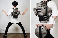 「対人立体機動ポーチ」の使用イメージ。