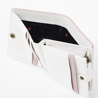 「アルティメットまどか モデル 二つ折り財布」