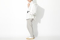 「アルティメットまどか モデル リュック」の使用イメージ。