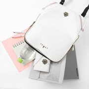 「アルティメットまどか モデル リュック」