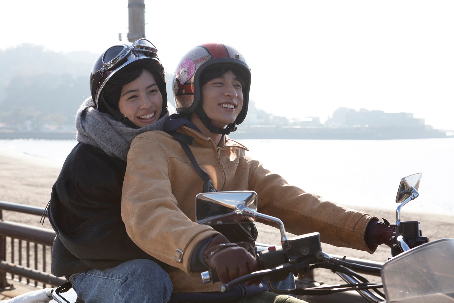 映画「“隠れビッチ”やってました。」より。
