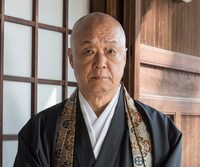 田山涼成扮する金光修蔵。