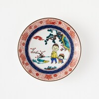 会場で販売される「ちびまる子ちゃん」の九谷焼豆皿。(c)さくらプロダクション