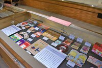 「なかよし創刊65周年記念原画展」の様子。