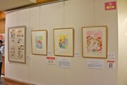 「なかよし創刊65周年記念原画展」の様子。