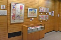 「なかよし創刊65周年記念原画展」の様子。