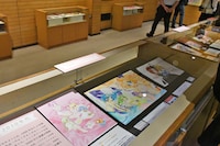 「なかよし創刊65周年記念原画展」の様子。