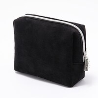 百モデルのポーチ。