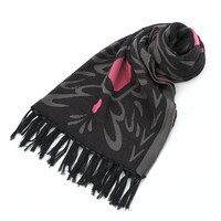 百モデルのストール。