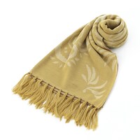 六弥ナギモデルのストール。