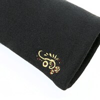 七瀬陸モデルの手袋。