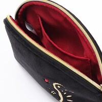 七瀬陸モデルのポーチ。