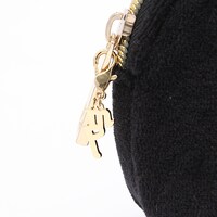 四葉環モデルのポーチ。