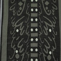 千モデルのストール。