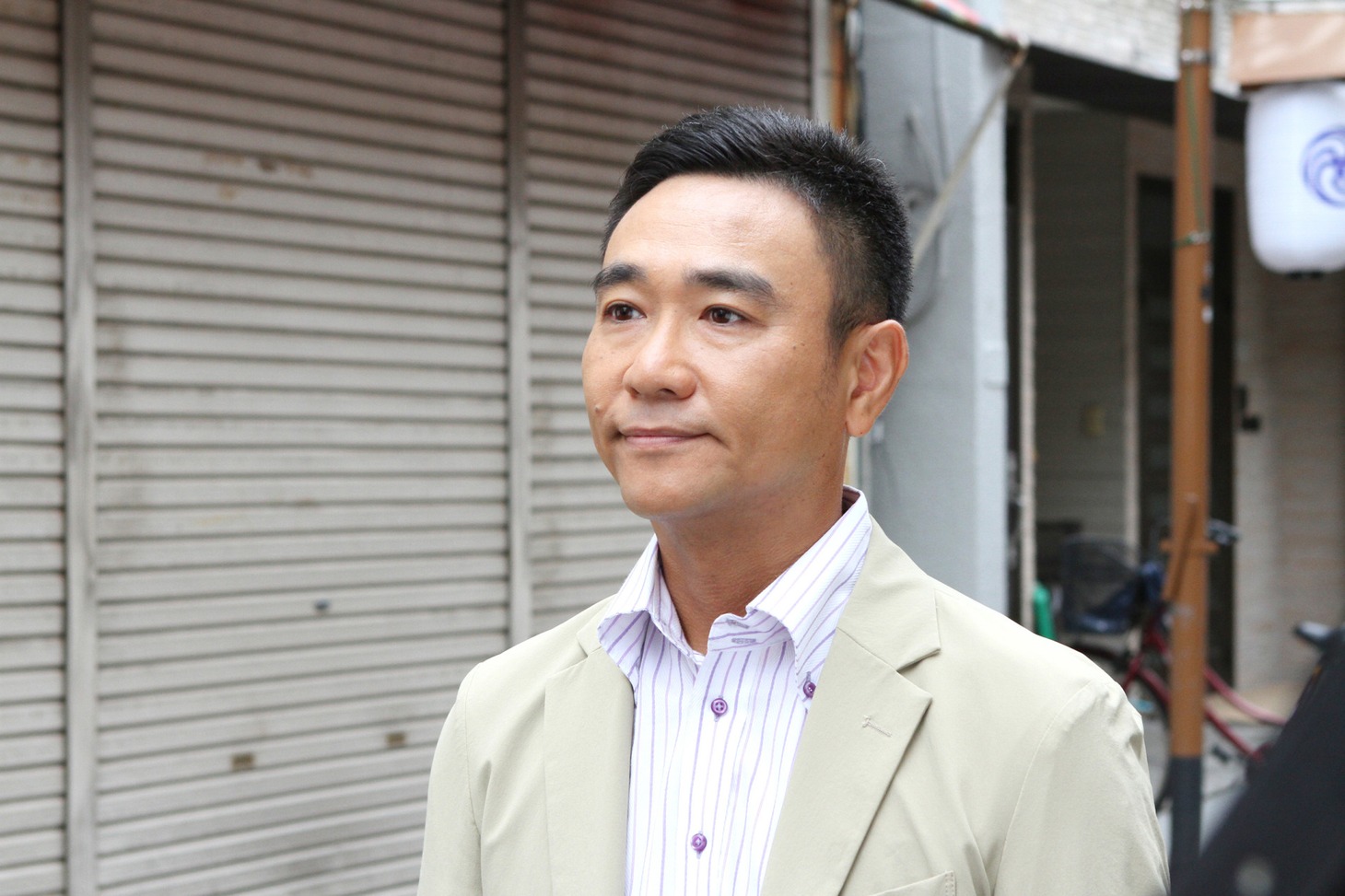 八嶋智人扮する波野ノリスケ。