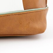 青葉城西高校モデルのバッグ。