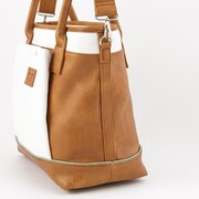 青葉城西高校モデルのバッグ。