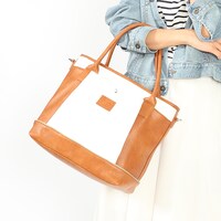 青葉城西高校モデルのバッグの使用イメージ。