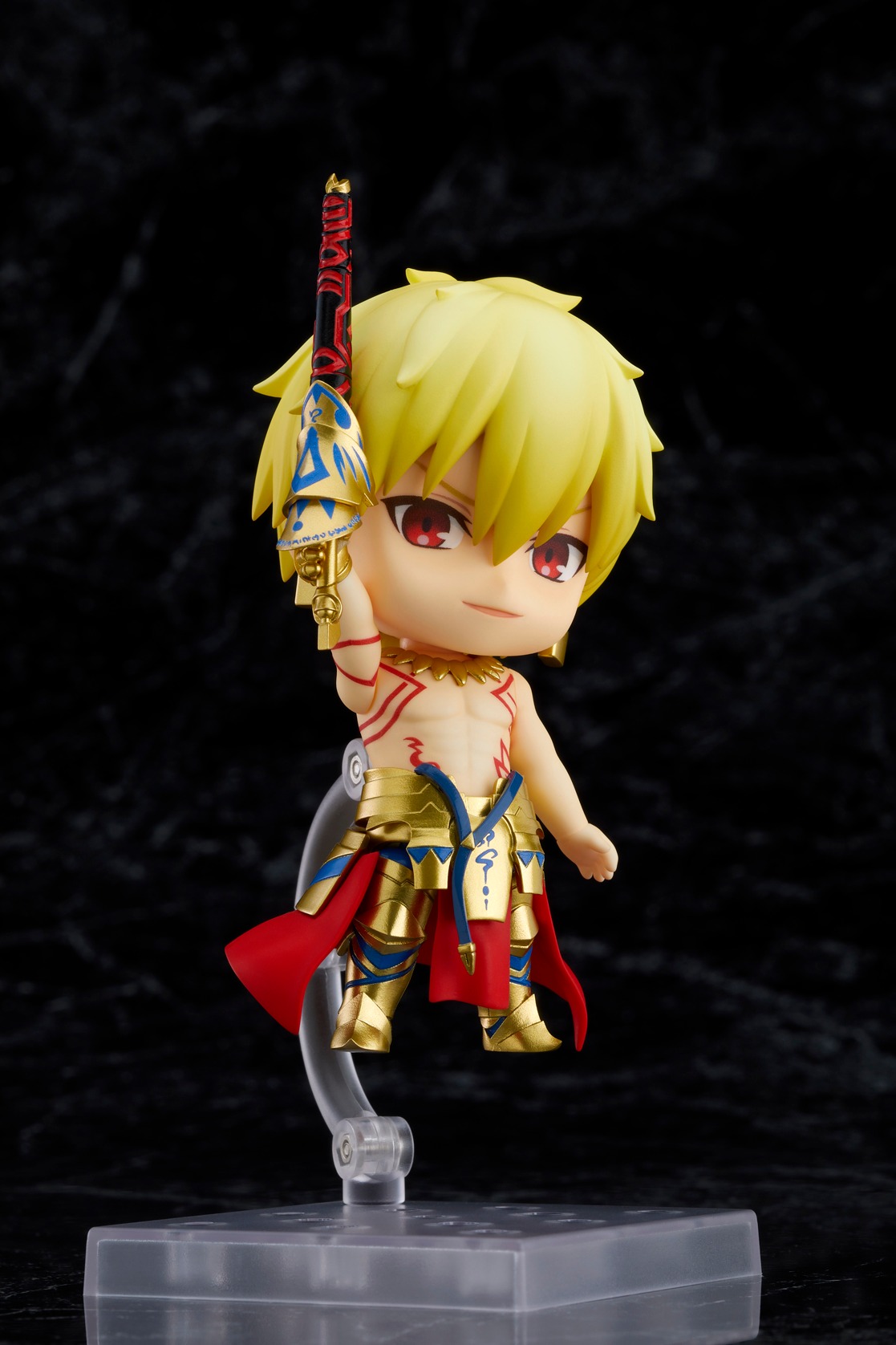 「ねんどろいど アーチャー/ギルガメッシュ 第三再臨Ver.」の「ドヤ顔」とオプションパーツ「乖離剣エア」。