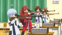TVアニメ「ライフル・イズ・ビューティフル」第1話より。(c)サルミアッキ/集英社・千鳥高校射撃部