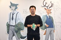 「TVアニメ『BEASTARS』展～東宝×オレンジの世界～」内覧会に登壇した、オレンジの和氣澄賢プロデューサー。
