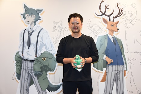「TVアニメ『BEASTARS』展～東宝×オレンジの世界～」内覧会に登壇した、オレンジの和氣澄賢プロデューサー。