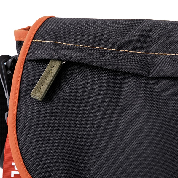 「爆豪勝己 モデル ショルダーバッグ」