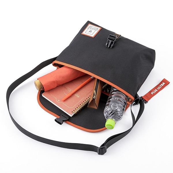 「爆豪勝己 モデル ショルダーバッグ」