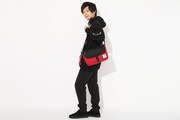 「切島鋭児郎 モデル ショルダーバッグ」着用イメージ