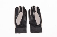 アンツィオ高校モデルの高機能万能手袋。