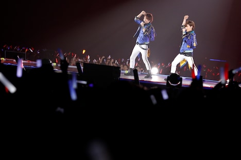 益山武明、深町寿成による「バーニン・クールで輝いて」。