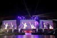 沼倉愛美、Machicoによる「深層マーメイド」。