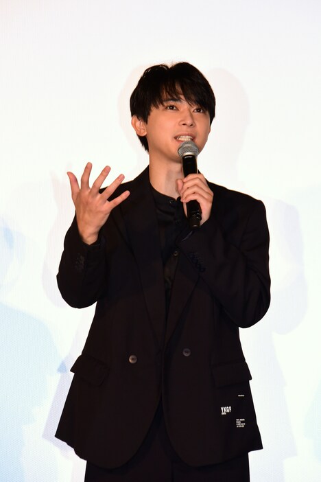 吉沢亮