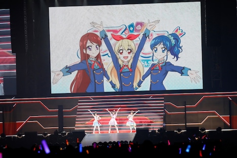 わか・るか・せなによる「ダイヤモンドハッピー」。